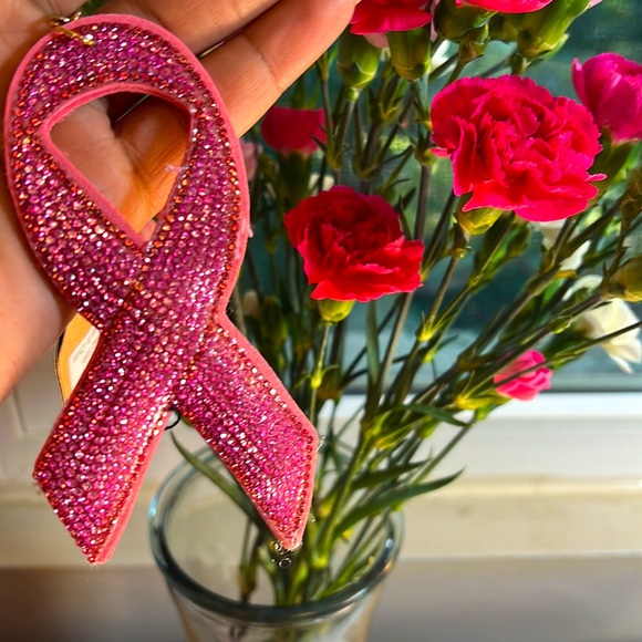 PINK Rhinestone Breast Cancer Awareness Shiney Gold tassel NEW Keychain - Picture 6 of 6